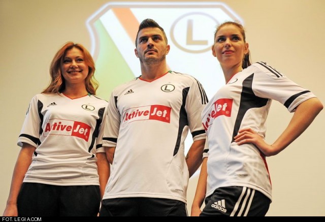 Legia na dwa lata z Action S.A.