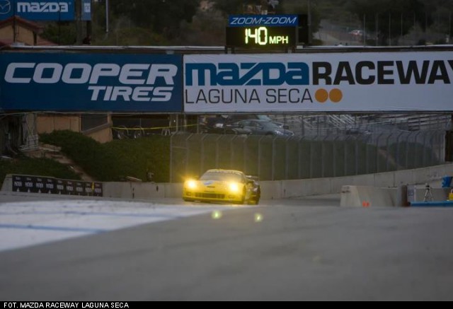 Laguna Seca dalej z Mazdą