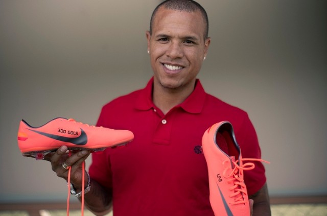 Luis Fabiano 300