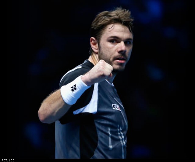 Wawrinka na dłużej z koleją