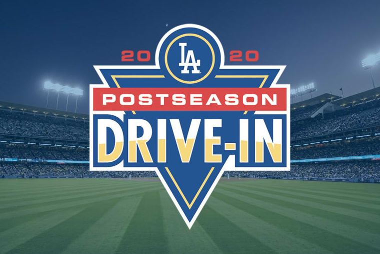 W samochodach przed stadionem. Tak fani LA Dodgers oglądali finały ligi MLB