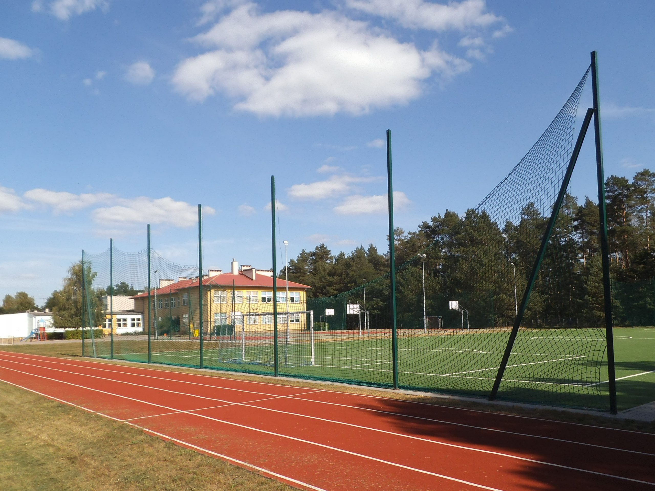 Ważne zmiany w obostrzenia. Rząd luzuje przepisy dotyczące sportu!