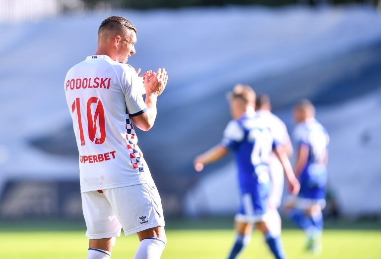 2021.08.07 Leczna
Pilka nozna PKO Ekstraklasa sezon 2021/2022
Gornik Zabrze - Stal Mielec
N/z Emocje reakcja Lukas Podolski
Foto Lukasz Sobala / PressFocus

2021.08.07 Leczna
Football Polish League PKO Ekstraklasa season 2021/2022
Gornik Zabrze - Stal Mielec
Emocje reakcja Lukas Podolski
Credit: Lukasz Sobala / PressFocus