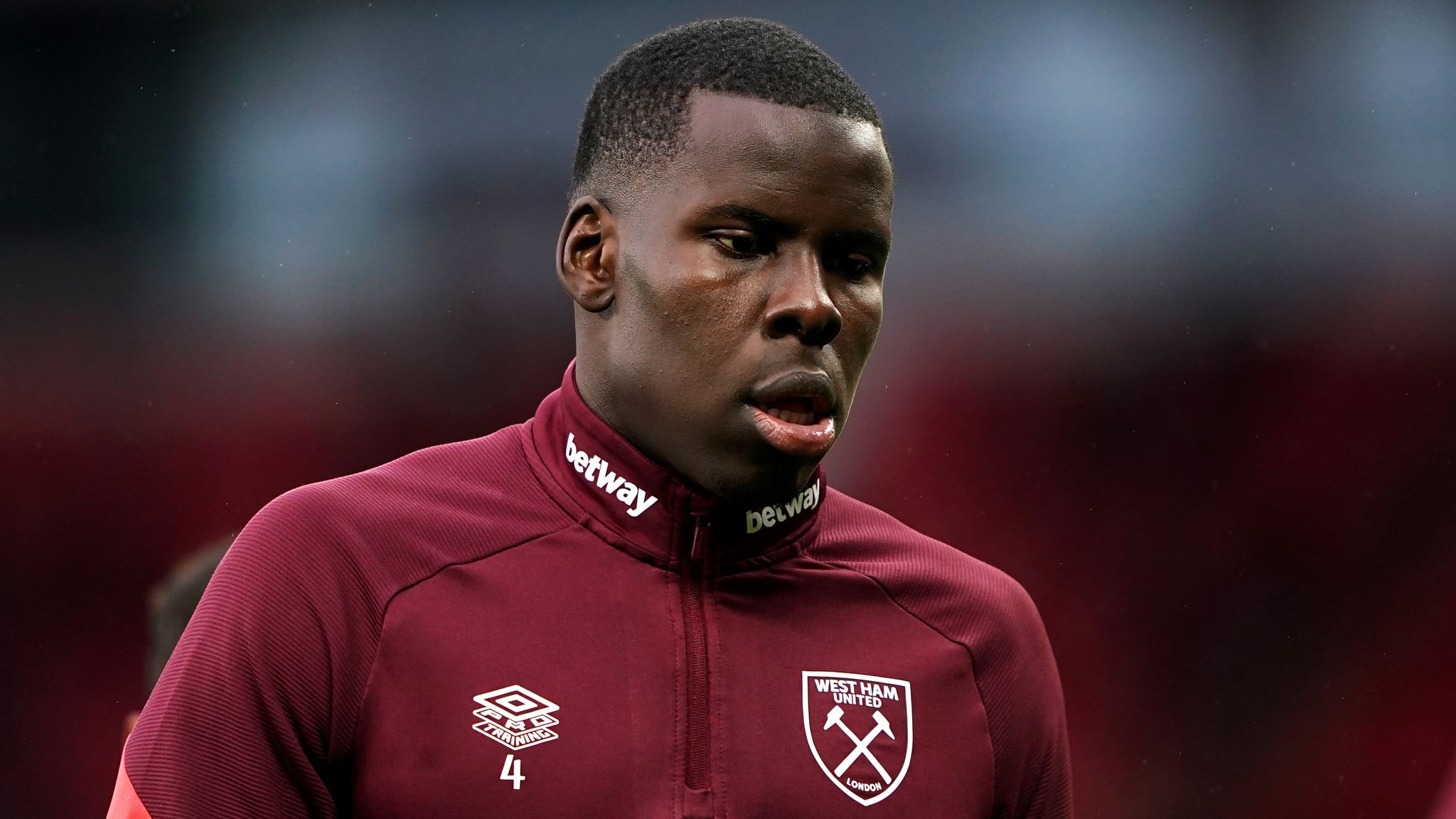 Kolejny skandal z udziałem piłkarza z Premier League. Kurt Zouma znęcał się nad kotem