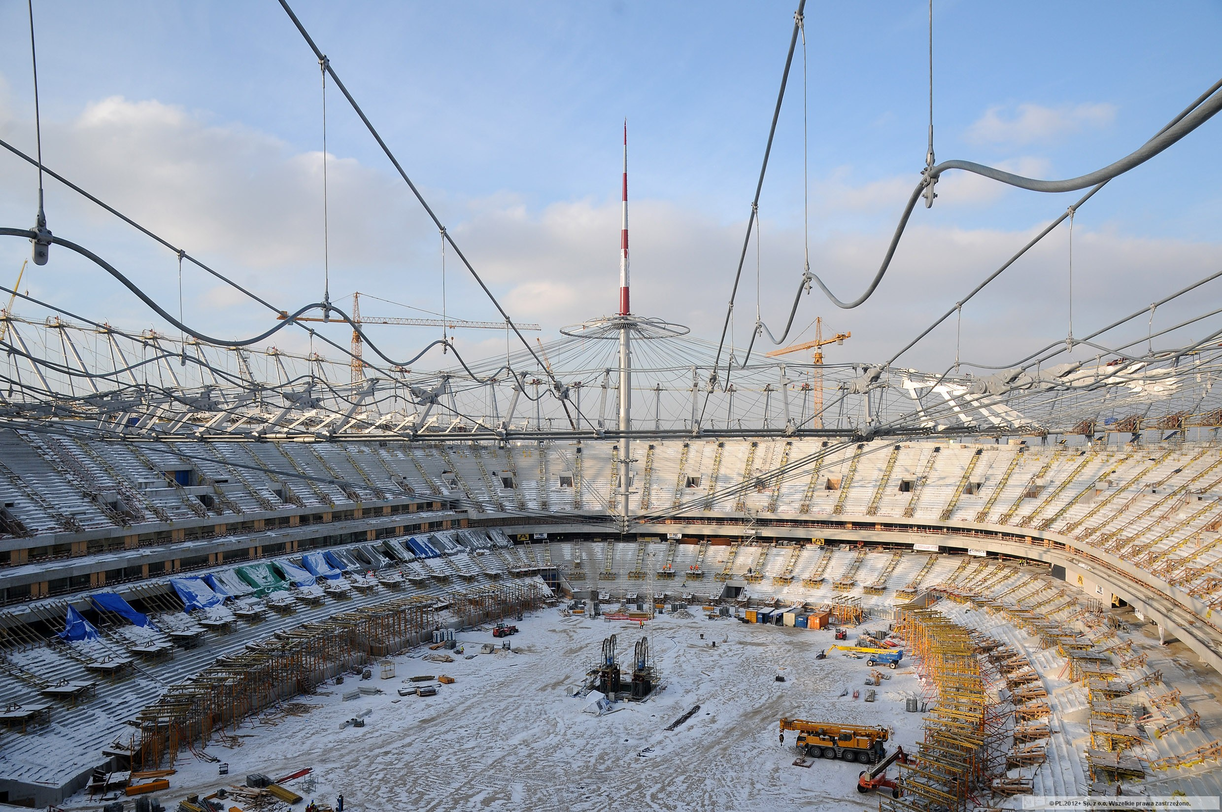 Jak nie organizować sportowych imprez? O sukcesie EURO 2012 i klęsce zimowych igrzysk w Krakowie