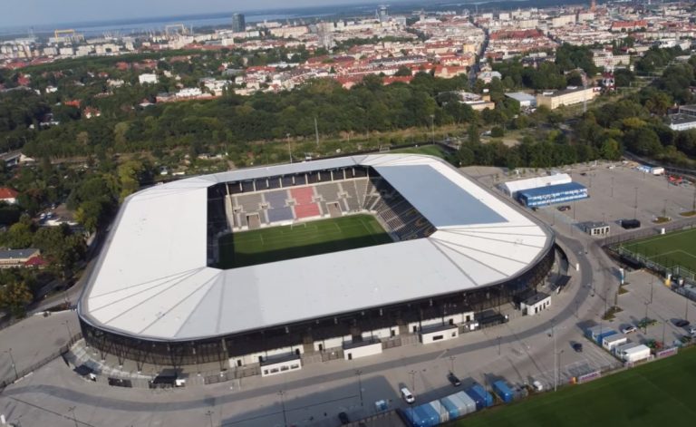 Pogoń Szczecin z oficjalnym otwarciem całego stadionu na meczu z Lechią Gdańsk