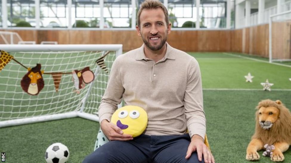 Harry Kane czyta dzieciom i zakłada własną fundację