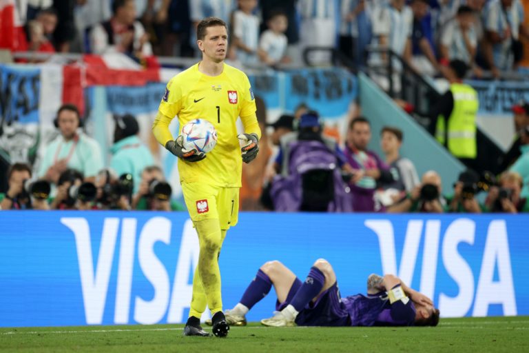 Szczęsny: &#8222;Założyłem się z Messim o 100 euro&#8221;