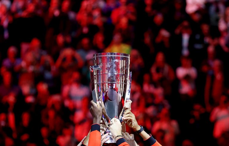 (220926) -- LONDON, Sept. 26, 2022 (Xinhua) -- Team World celebrate on the trophy ceremony after winning the Laver Cup tennis tournament between Team World and Team Europe in London, Britain, on Sept. 26, 2022. (Xinhua/Li Ying)

2022.09.25 Londyn
tenis ziemny
Laver Cup
Foto Li Ying/Xinhua/PressFocus

!!! POLAND ONLY !!!