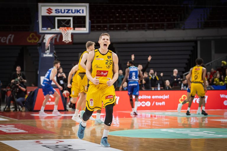 2024.01.05 Sopot
Koszykowka, Polska Liga Koszykowki, Orlen Basket Liga, Sezon 2023 / 2024

16 kolejka OBL, mecz Trefl Sopot - Anwil Wloclawek 

N/z Benedek Varadi (Trefl nr 25)
Foto Piotr Kieplin / PressFocus