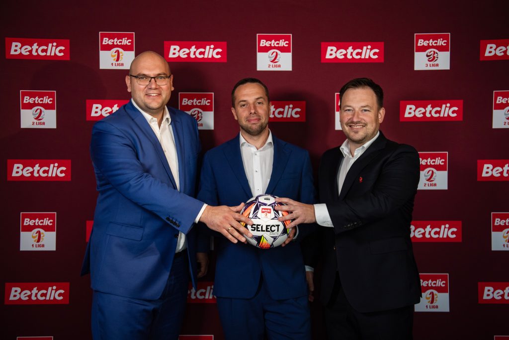 1 Liga w walce o Ekstraklasę – nie tylko na boisku! Raport o poziomie CSR w Betclic 1 Lidze