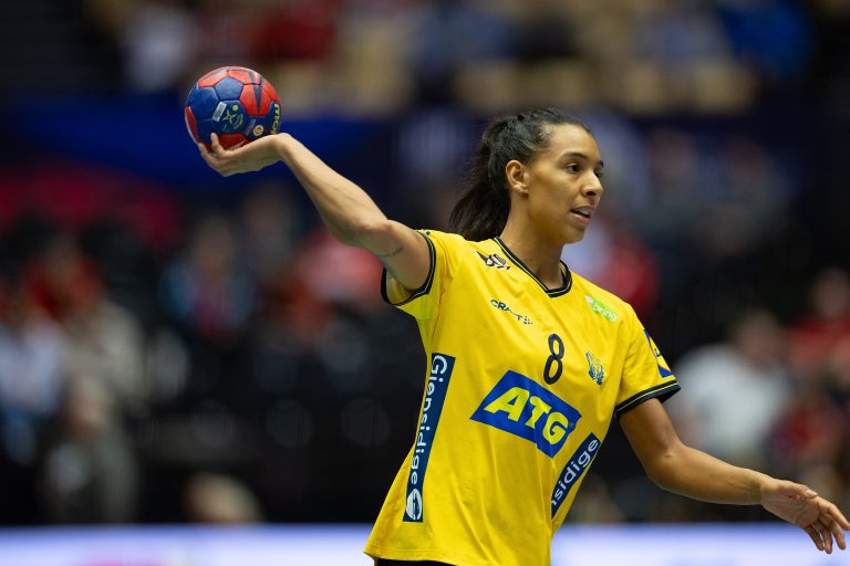 Herning, Denmark, December 15th 2023: Jamina Roberts (8 Sweden) are seen during the IHF Womens World Championship 2023 semi final game between Sweden and France at Jyske Bank Boxen in Herning, Denmark  (Ane Frosaker / SPP) (Photo by Ane Frosaker / SPP/Sipa USA)
2023.12.15 Herning
pilka reczna kobiet, Mistrzostwa Swiata
Szwecja - Francja
Foto Ane Frosaker/SPP/SIPA USA/PressFocus

!!! POLAND ONLY !!!