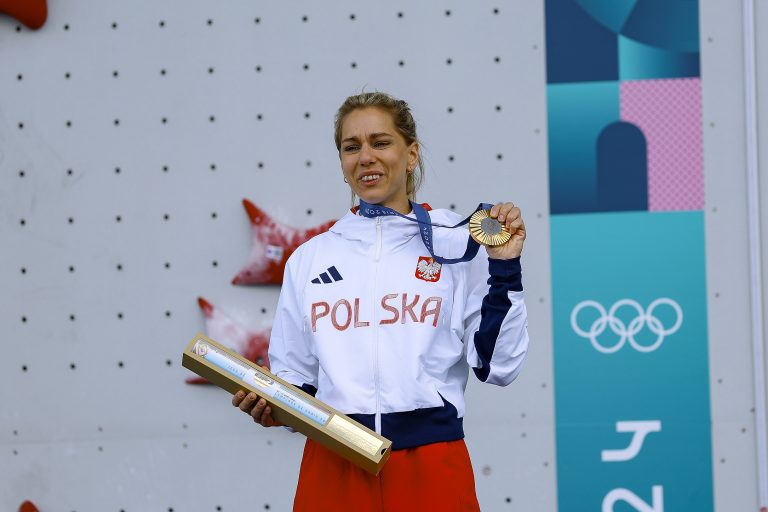 MIROSLAW Aleksandra of Poland DENG Lijuan of People&#039;s Republic of China Sport KALUCKA Aleksandra of Poland podium Climbing Women&#039;s Speed, Final during the Olympic Games Paris 2024 on 7 August 2024 at Le Bourget Sport Climbing Venue in Le Bourget, France (Photo by /Sipa USA)
2024.08.07 Le Bourget
Sport , Igrzyska Olimpijskie Paryz 2024 , Polska z dwoma medalami
Wspinaczka sportowa na czas kobiet
Foto Gregory Lenormand/DPPI/IPA Sport 2/ipa-agency.net/SIPA USA/PressFocus

!!! POLAND ONLY !!!