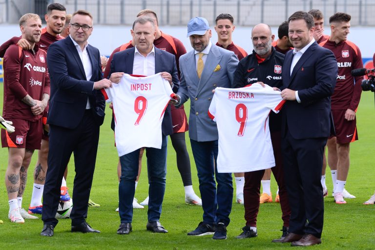 2024.06.14 Hanower
Mistrzostwa Europy w Pilce Noznej 2024 - trening 
N/z Rafal Brzoska, Cezary Kulesza
Foto PressFocus

2024.06.14  Hanover
UEFA European Championship -  official training team Poland
 Rafal Brzoska, Cezary Kulesza
Credit: PressFocus