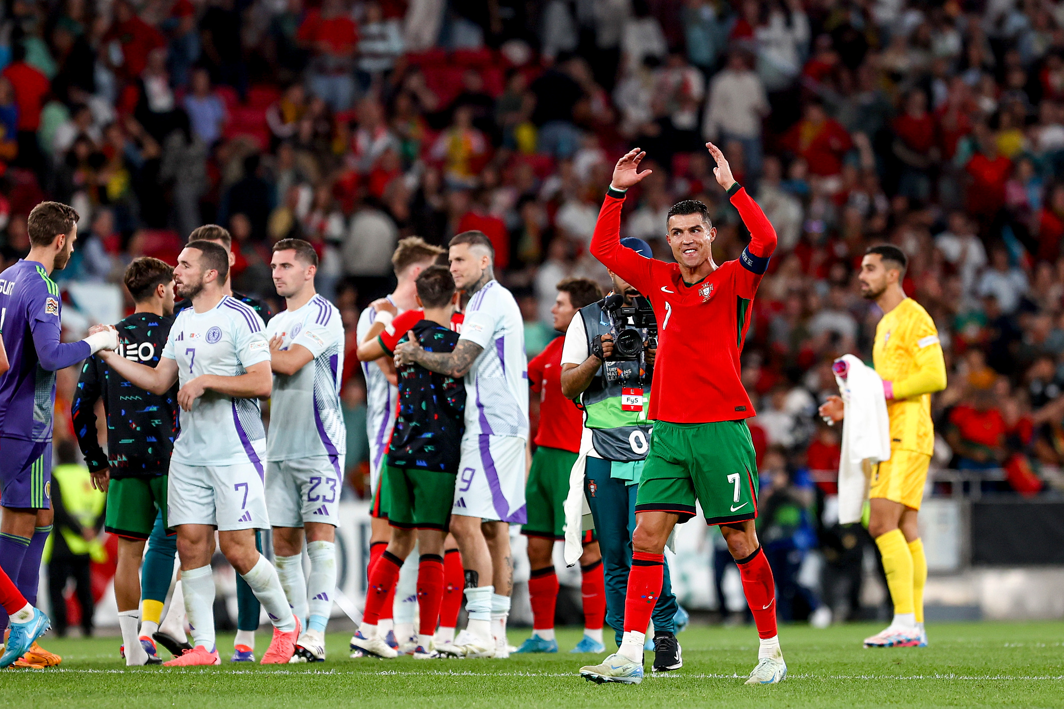 Cristiano Ronaldo celebrates after winning the UEFA Nations League 2024/25 League A Group A1 match between Portugal and Scotland at Estadio do Sport Lisboa e Benfica on September 08, 2024 in Lisbon, Portugal. Portugal v Scotland - UEFA Nations League 2024/25 League A Group A1 (Valter Gouveia/SPP) (Photo by Valter Gouveia/SPP/Sipa USA)
2024.09.08 Lizbona
pilka nozna liga narodow
Portugalia - Szkocja
Foto SPP/SIPA USA/PressFocus

!!! POLAND ONLY !!!