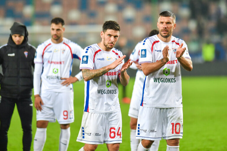 2024.10.05 Zabrze
Pilka nozna PKO Ekstraklasa Sezon 2024/2025
Gornik Zabrze - Zaglebie Lubin
N/z Erik Janza, Lukas Podolski
Foto Marcin Bulanda / PressFocus

2024.10.05 Zabrze
Football Polish PKO Ekstraklasa League Season 2024/2025
Gornik Zabrze - Zaglebie Lubin
Erik Janza, Lukas Podolski
Credit: Marcin Bulanda / PressFocus