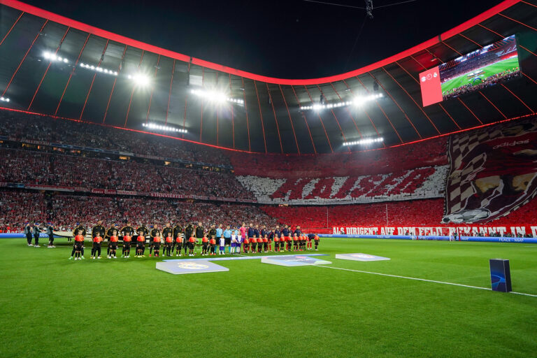 Munich, Germany, April 30th 2024:  Players during the UCL anthem and choreography of Franz Beckenbauer banner prior to the UEFA Champions League semifinal football match between FC Bayern Munich and Real Madrid at Allianz Arena in Munich, Germany.  (Daniela Porcelli / SPP) (Photo by Daniela Porcelli / SPP/Sipa USA)
2024.04.30 Monachium
Pilka nozna , liga mistrzow
Bayern Monachium - Real Madryt
Foto Daniela Porcelli/SPP/SIPA USA/PressFocus

!!! POLAND ONLY !!!