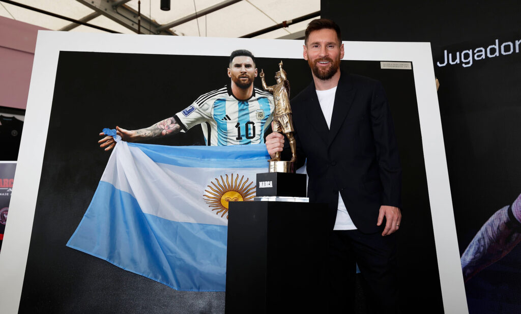 Lionel Messi Receives the MARCA America Award, Fort Lauderdale, Florida, USA - 17 Oct 2024
Cordon Press
2024.10.17 Miami
pilka nozna amerykanska liga MLS
Lionel Messi z nagroda MARCA America Award
Foto Cordon Press/SIPA USA/PressFocus

!!! POLAND ONLY !!!