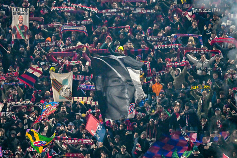 Bologna FC 1909 supporters celebrates a victory at the end of match  during  Bologna FC vs Borussia Dortmund, UEFA Champions League football match in Bologna, Italy, January 21 2025 (Photo by Alessio Marini/IPA Sport / ipa-agency.net/IPA/Sipa USA)
2025.01.21 Bolonia
pilka nozna Liga Mistrzow
Bologna FC - Borussia Dortmund
Foto Alessio Marini/IPA Sport/ipa-agency.net/SIPA USA/PressFocus

!!! POLAND ONLY !!!